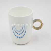 Creative Design Porcelain Ceramic Coffee Mugs Cups With Diamond Ring Handle for Valentines' day gifts